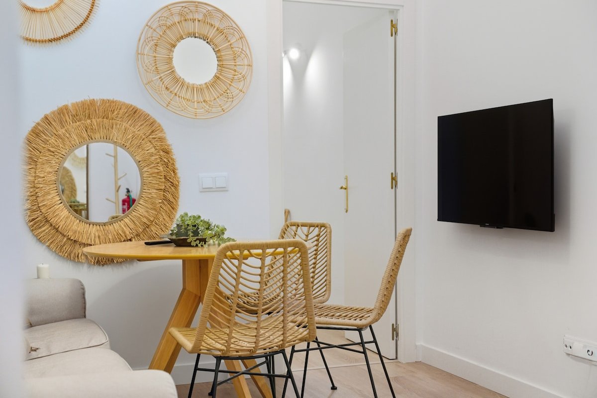 Hogar Malasaña by Hogar4 gallery image 5