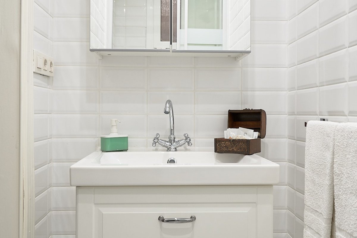 Family Flat Near Ramblas Barcelona 2 rooms gallery image 5