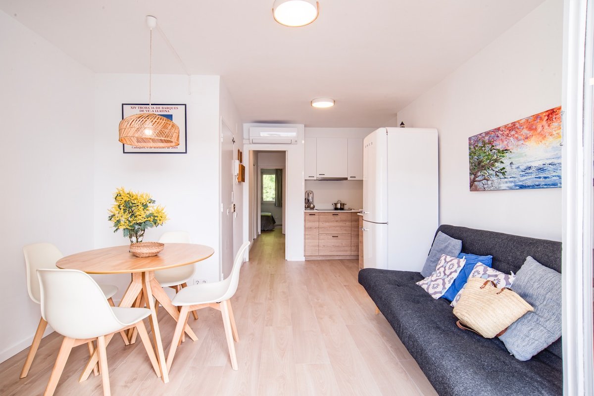 1ª Línea de mar, Seafront, 1 minut to the beach gallery image 3