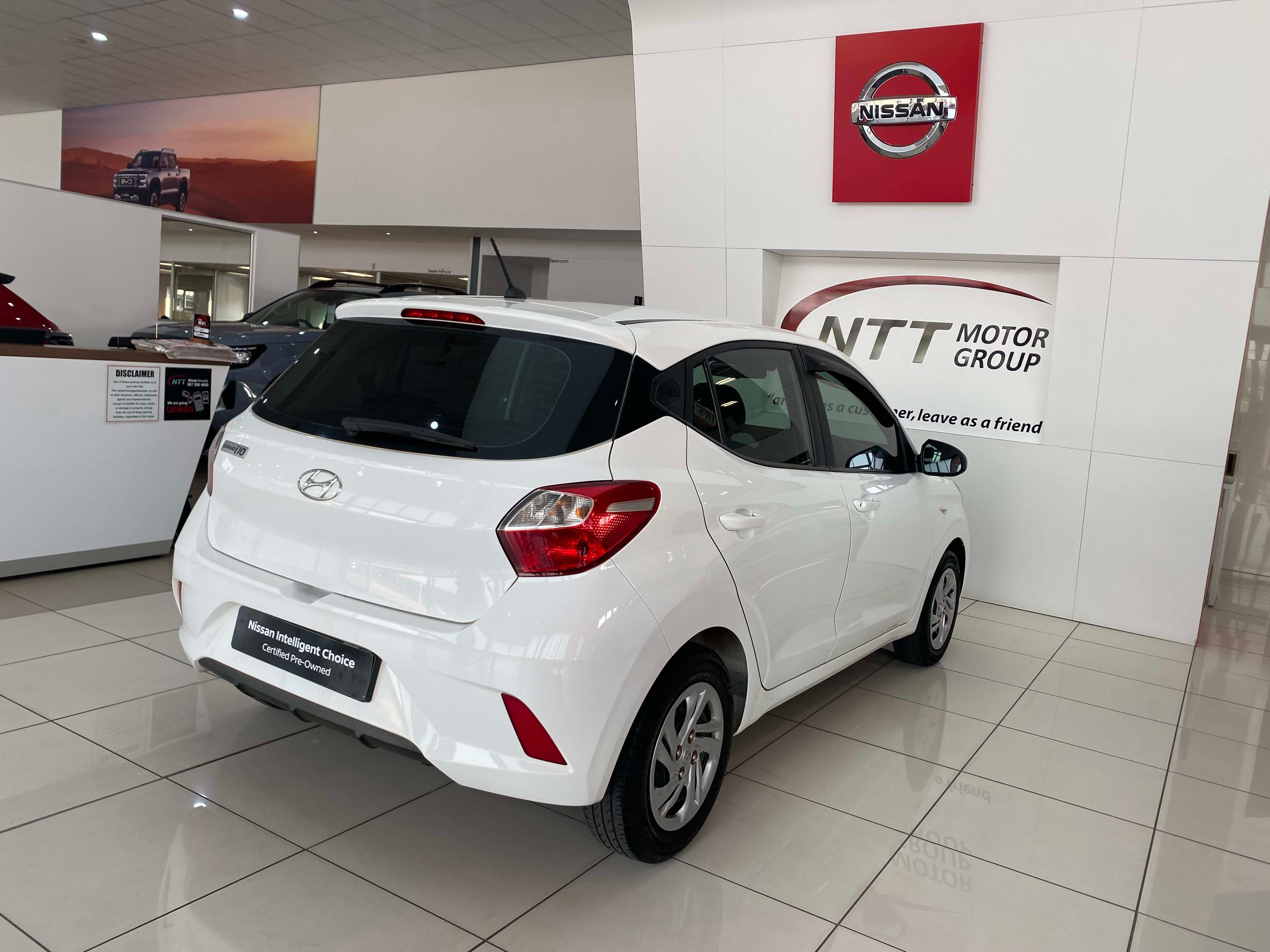 Used car gallery
