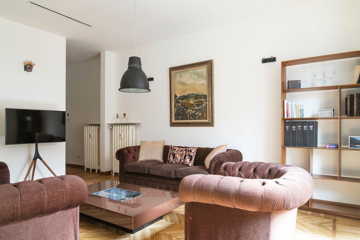 Milano Belle Maison – city center 3 BDR apartment gallery image 5