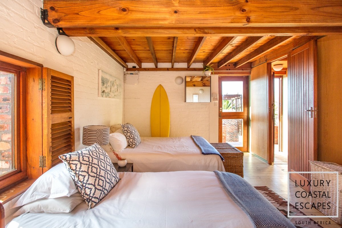 Prime Surf & Sunset views in unique Kommetjie home gallery image 4