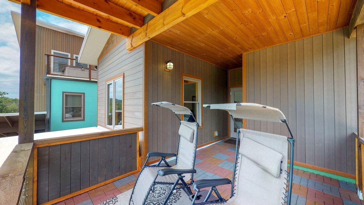 Upstream Bachelorette Oasis – New Wedding Venue gallery image 5