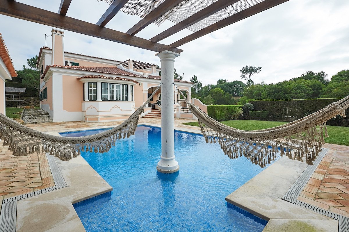 Noble Villa: Six Suites, Pool, Co-working Space gallery image 2