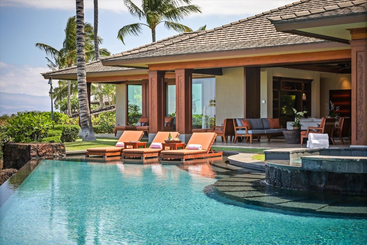 Puukole 28–Deluxe Ocean View & Daily Housekeeping