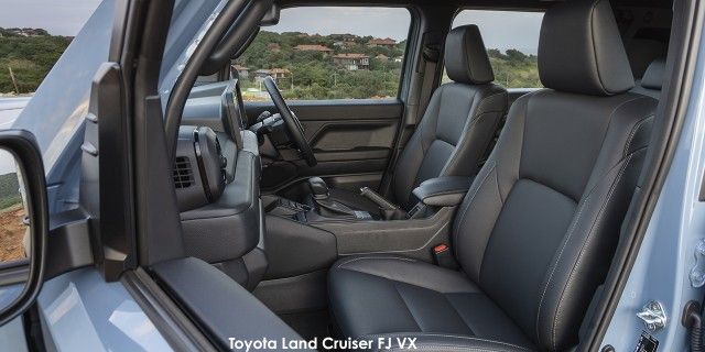TOYOTA L/CRUISER FJ 2.7 VX A/T - 13 
