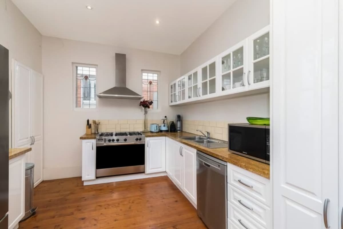 Elwood Eclectic Gem Walk to St Kilda beach gallery image 5