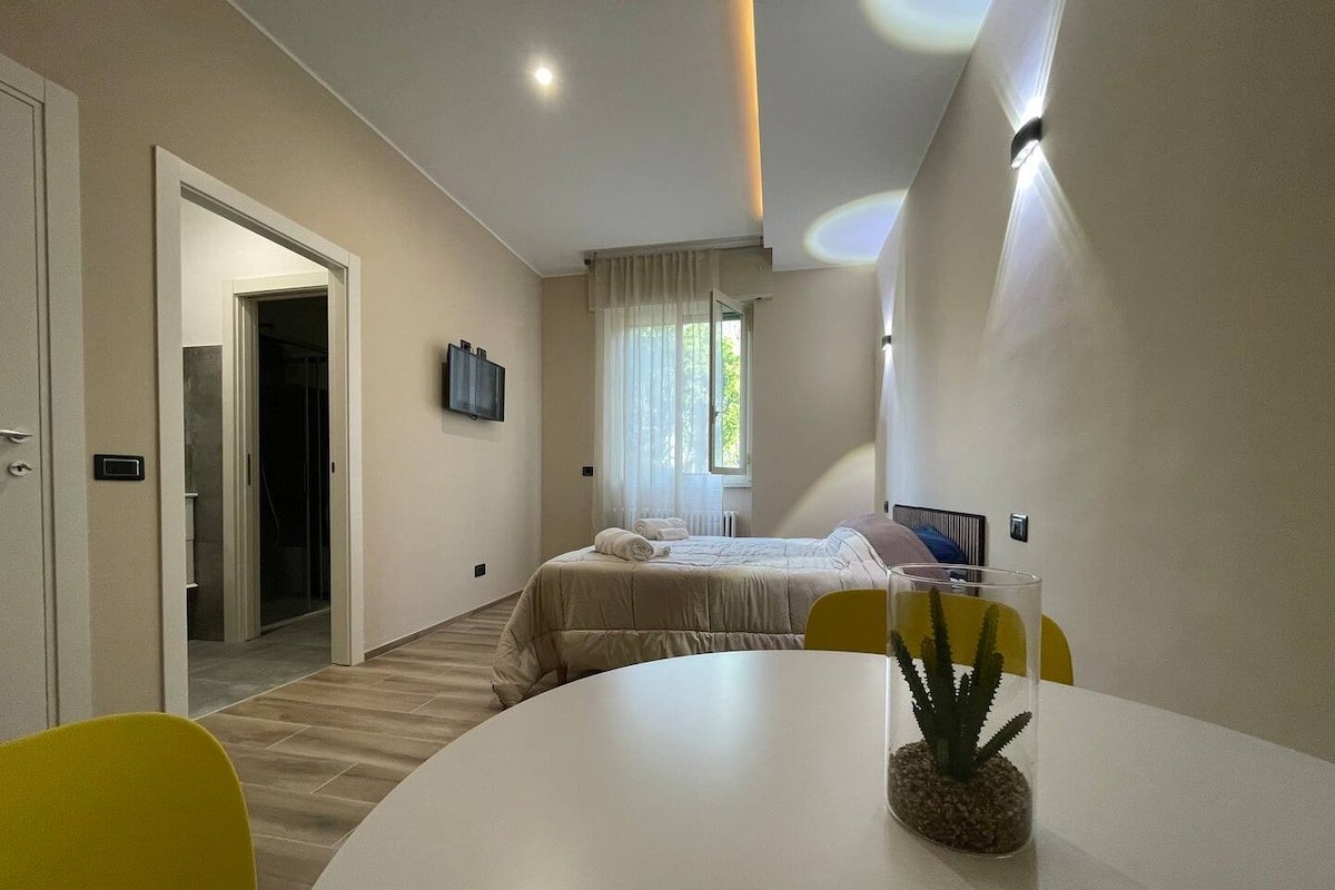 Design Guest House @Navigli District, Milano gallery image 2