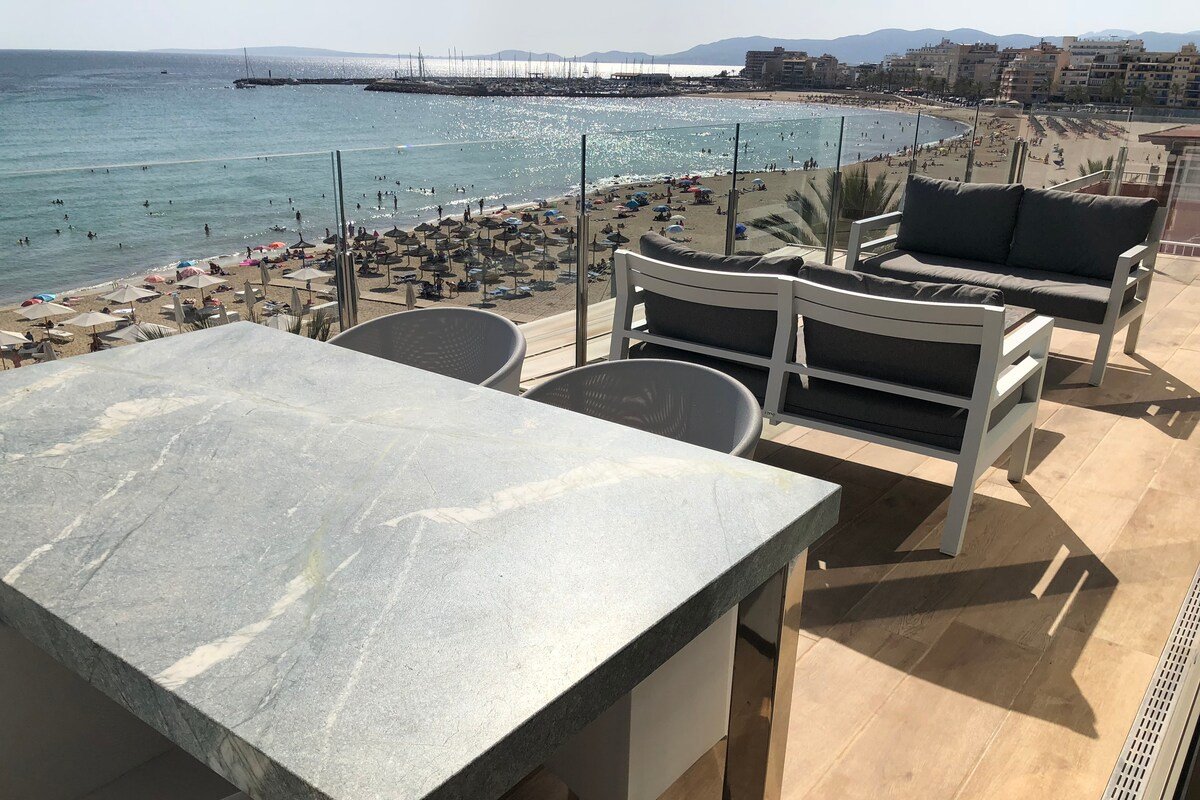 Suite Atico Premium 1ª linea de la playa gallery image 4