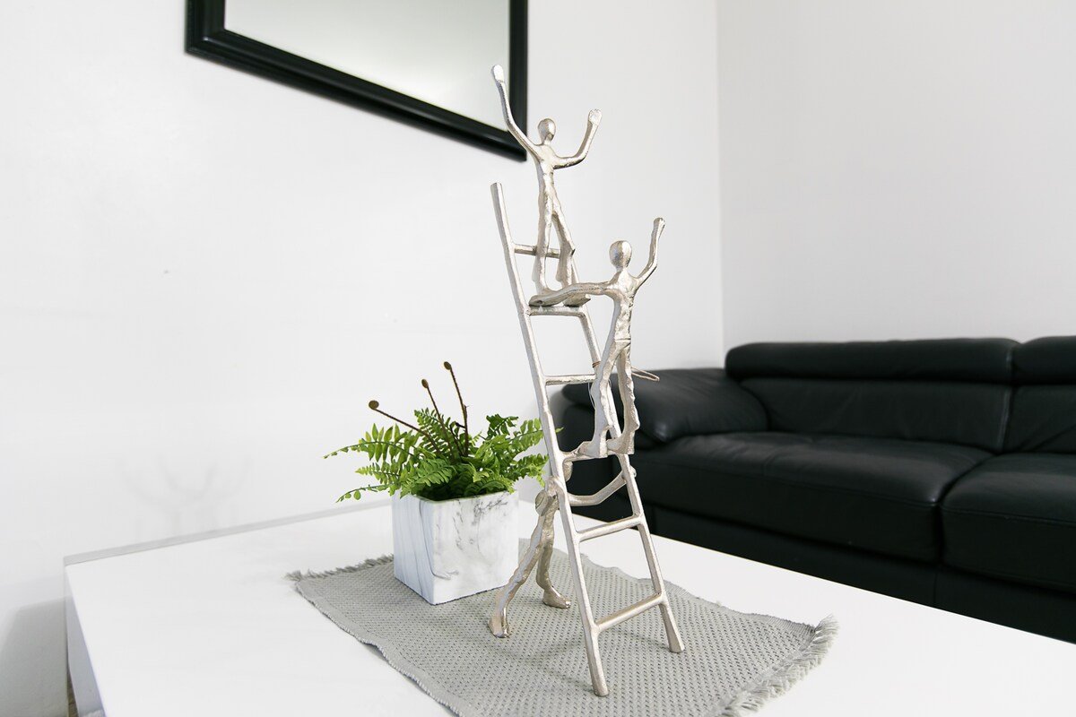 3 Bedrooms 2 Full Baths in Murray Hill Balcony gallery image 4