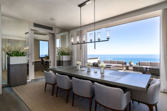 Photo 4 of Villa Halcyon accommodation in Bantry Bay, Cape Town with 5 bedrooms and 5 bathrooms