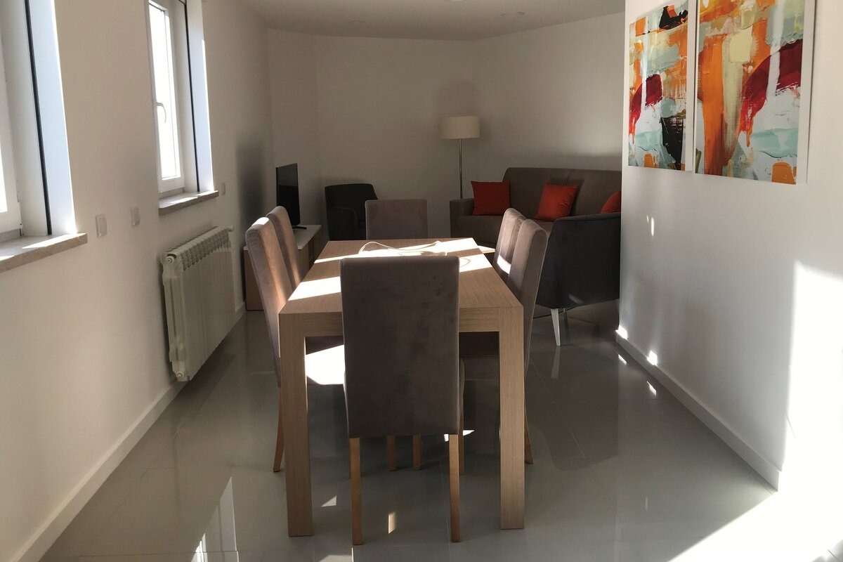 Lisbon10 E gallery image 3