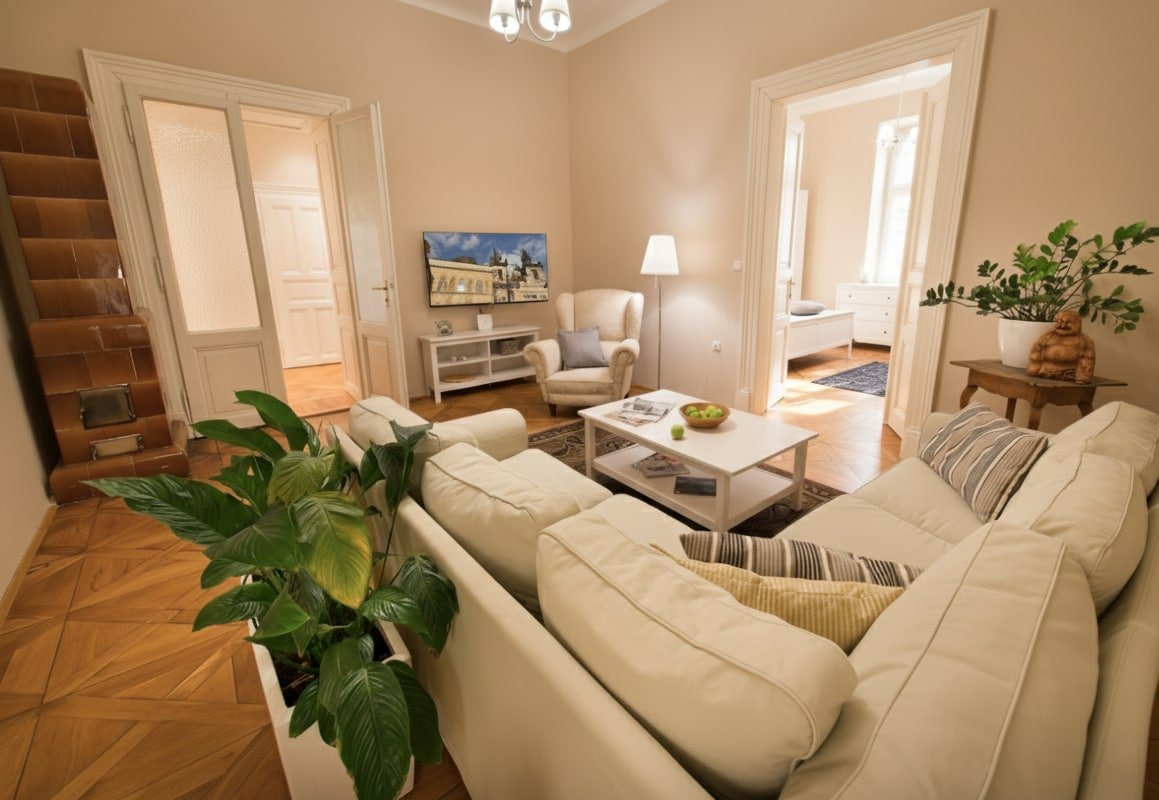 Sweet & Cosy Old Town Apartment gallery image 3