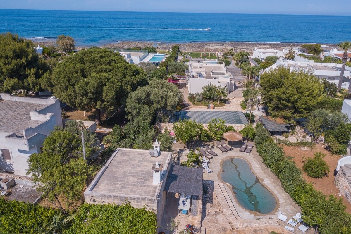 HelloApulia Villa Gemma: eco pool and sea to door gallery image 3