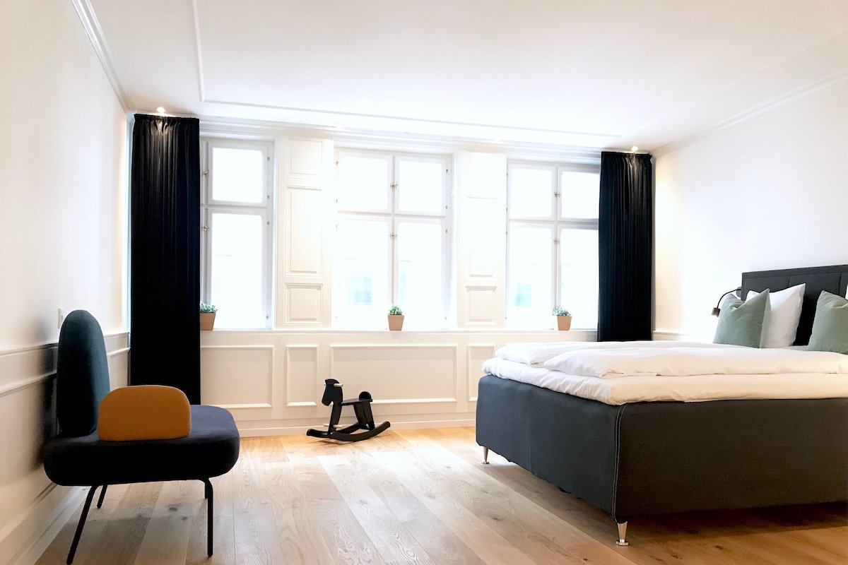 ★168m2 Best Location city LUXURY 5★Prof Cleaning★ gallery image 3