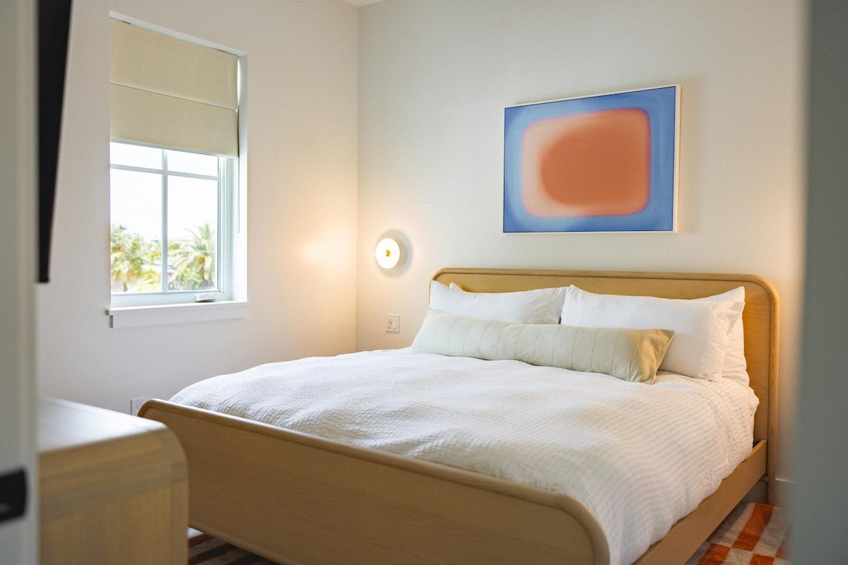 The Dreamside House at Lunara Bay gallery image 2