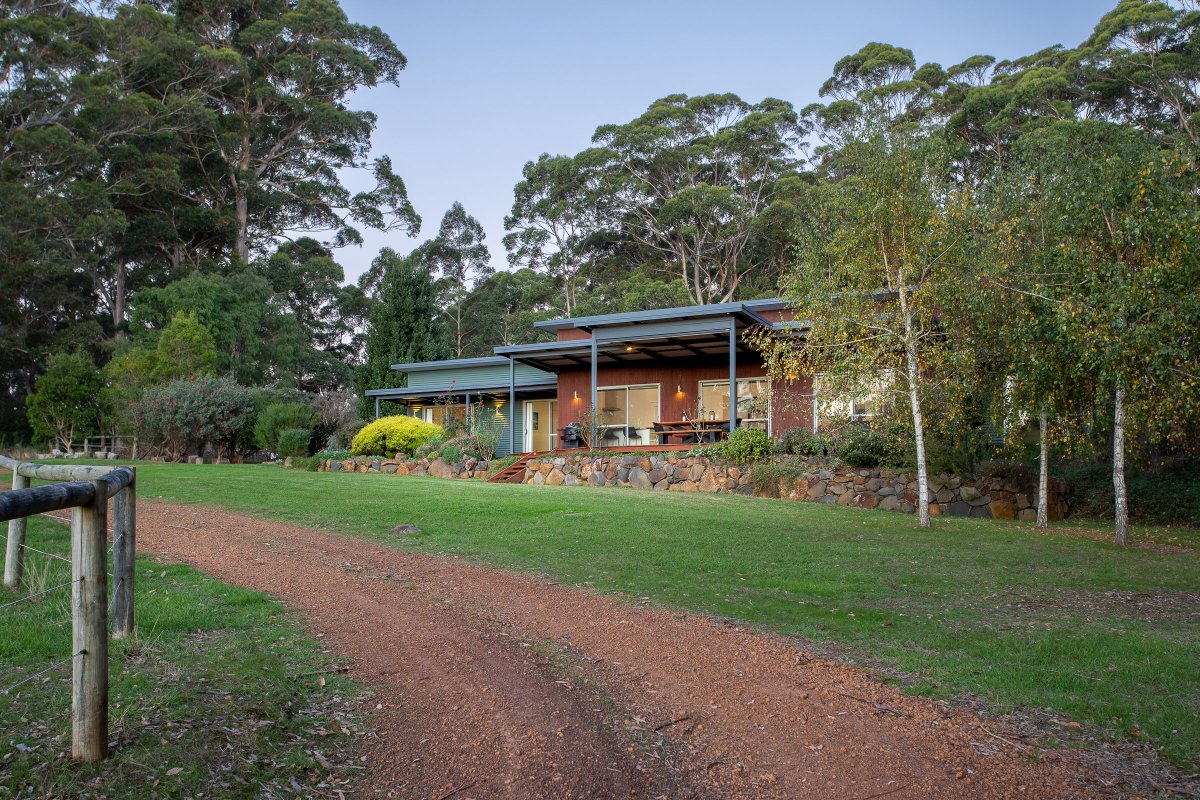 Roo Corner I Private Properties