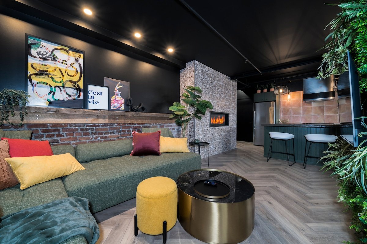 Heaven’s Garden / / Luxury penthouse downtown gallery image 2