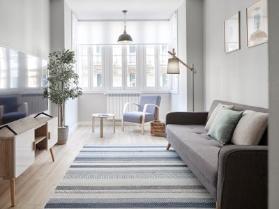 CONCHA SUITE Brand NEW & Style