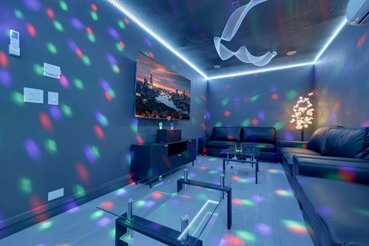 All-In Villa | 7BR 6BA w/ Theater, Karaoke, & Pool gallery image 5