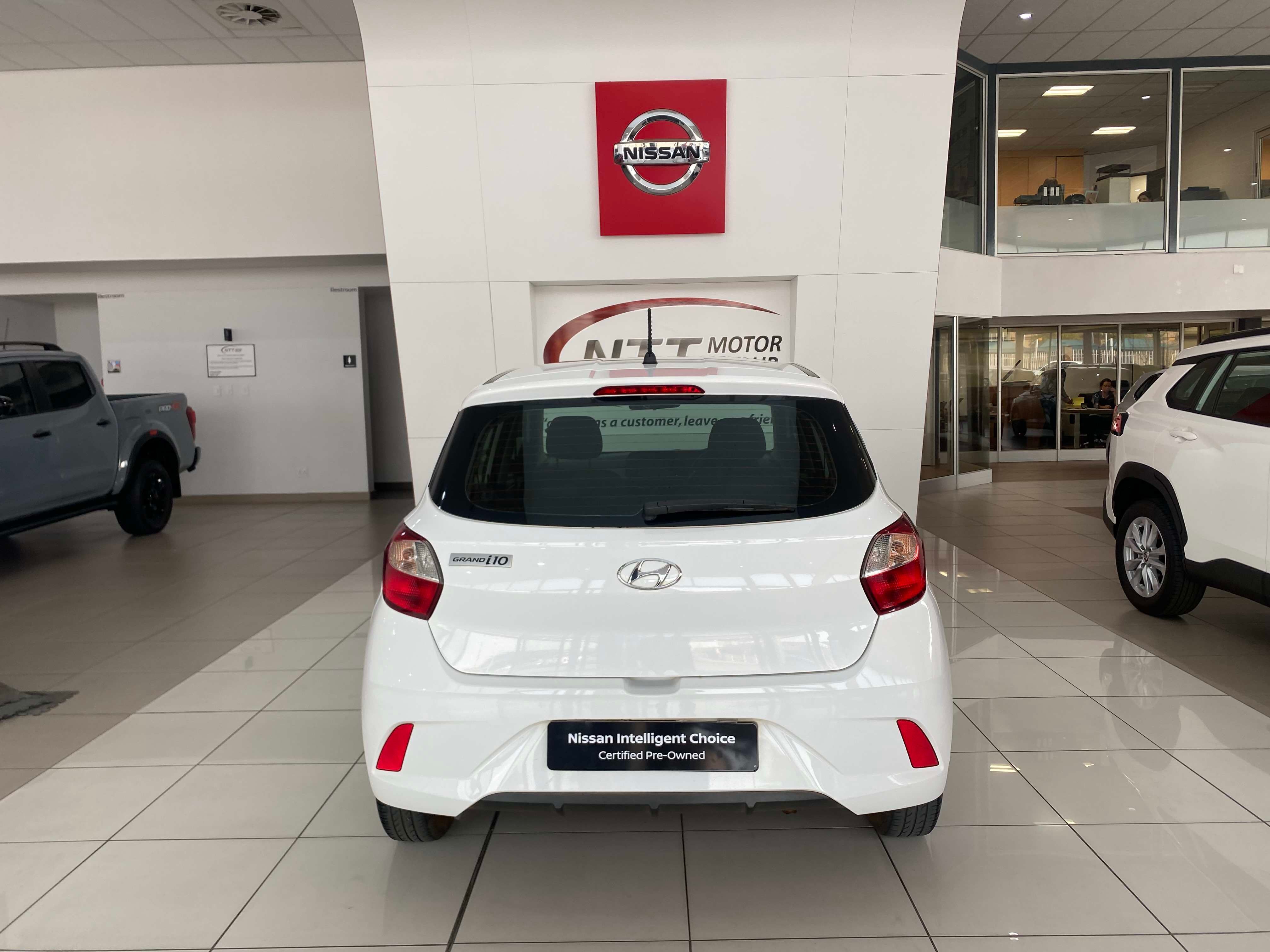 Used car gallery