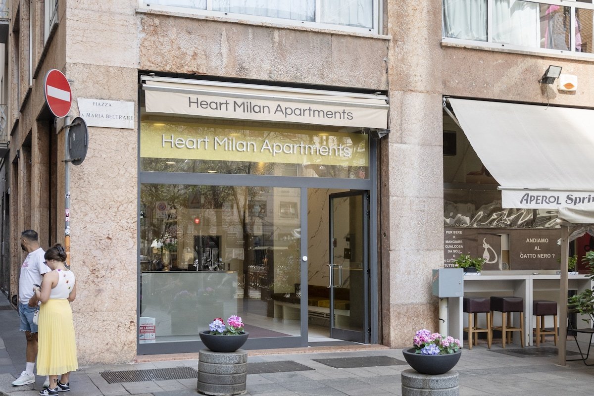 Design 2 Bedroom Apartment – 6 guests: Milan Duomo gallery image 4