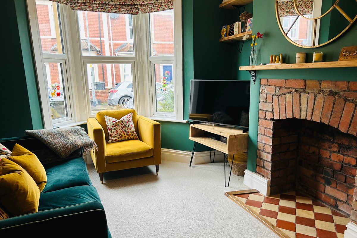 Stylish 3 bedroom family home in great location