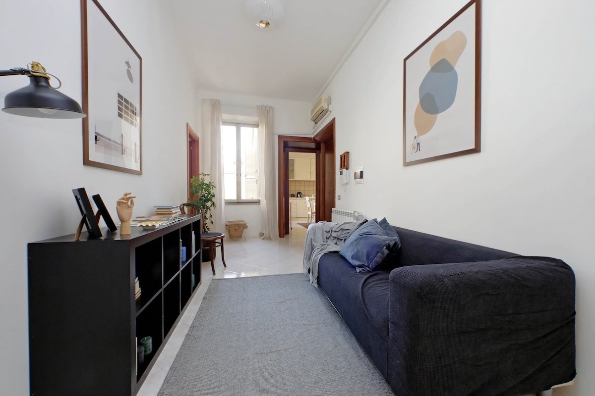 Giant Cola di Rienzo Apartment gallery image 4