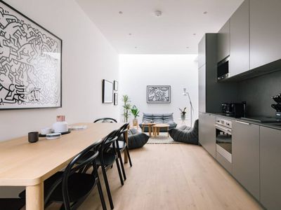Huge Oxford Street 3BR – Netflix & Nespresso