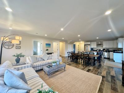 Hangar Haven, Large 6 Bedroom House