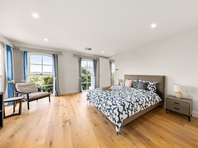 Entire Luxury 5-Ensuite Home in Templestowe Lower