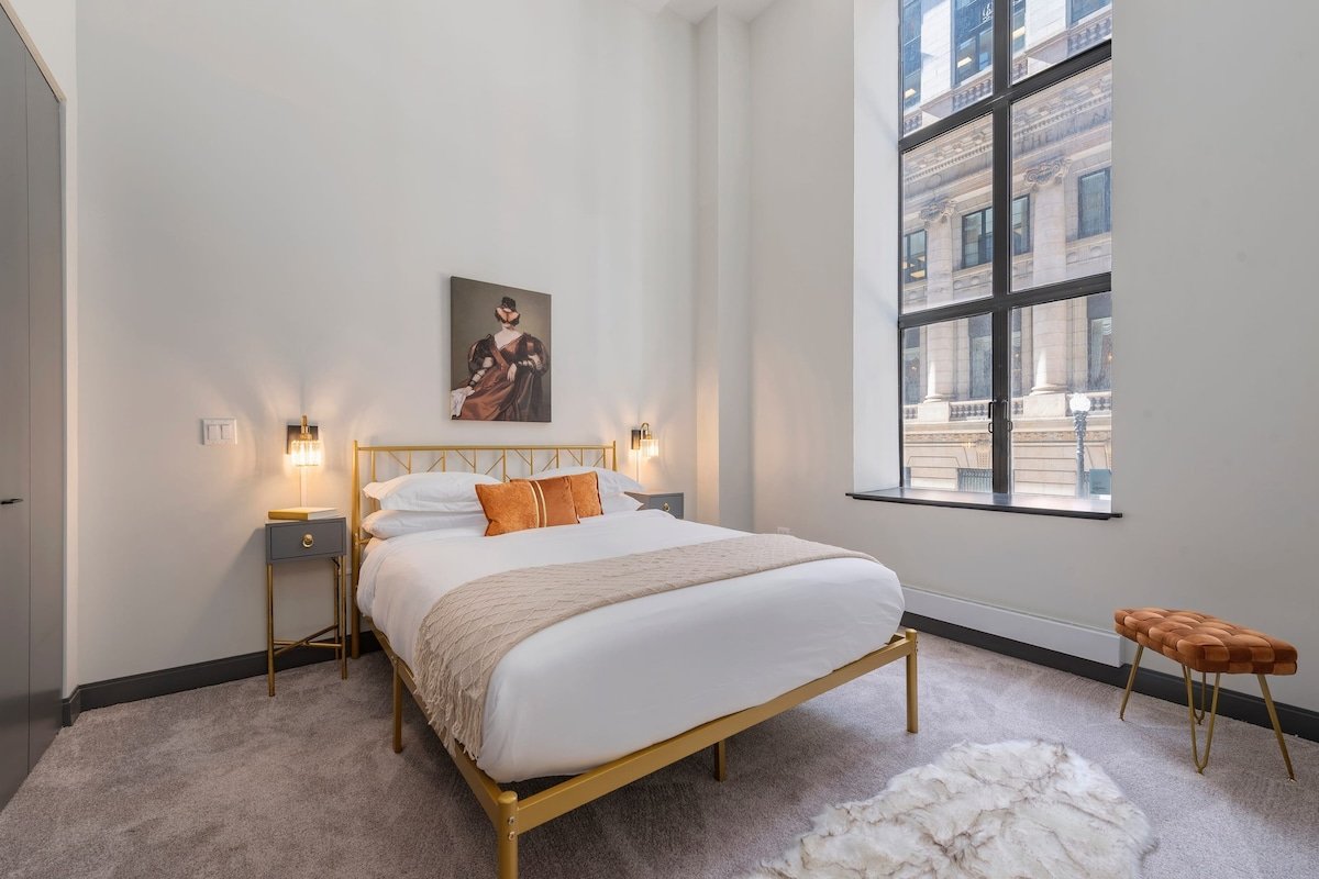 Historic Charm + Modern Comfort for Tourists gallery image 3