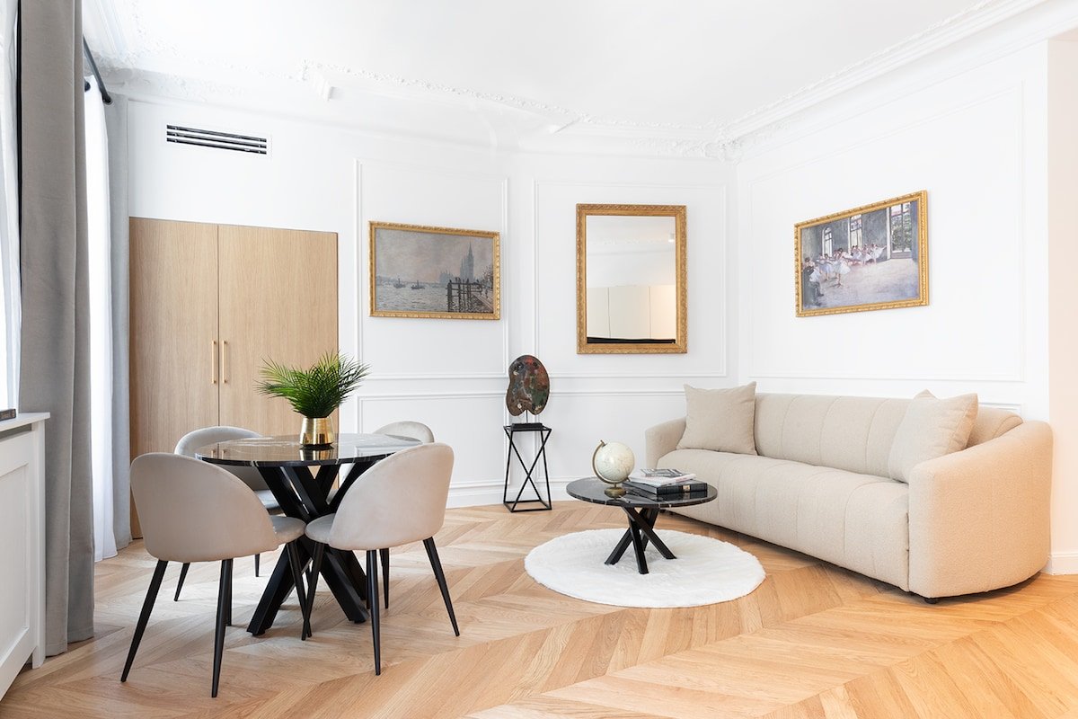 A Sublime 1-BR with Services -Opéra