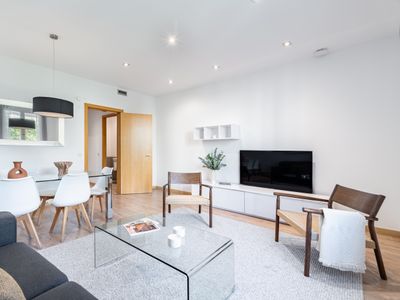Modern and spacious apartment near to Eixample