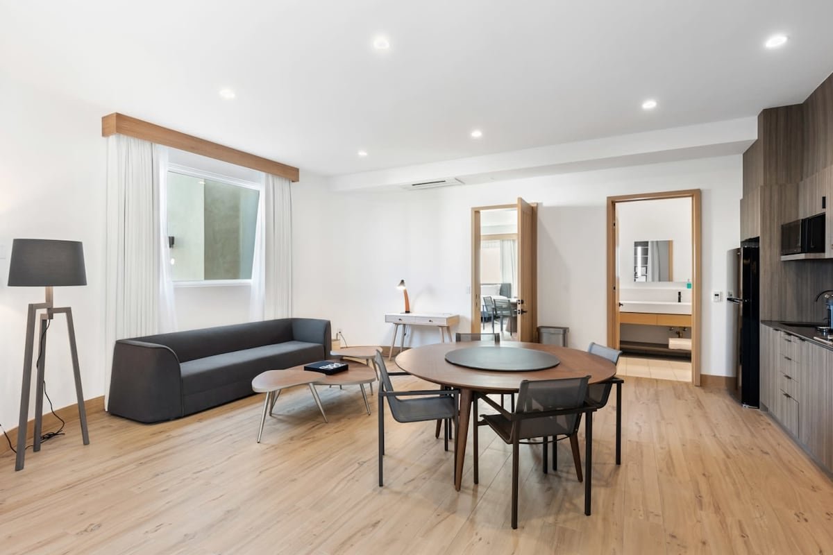 Malibu Sand Suite #15 – Ocean-side Carbon Beach gallery image 4