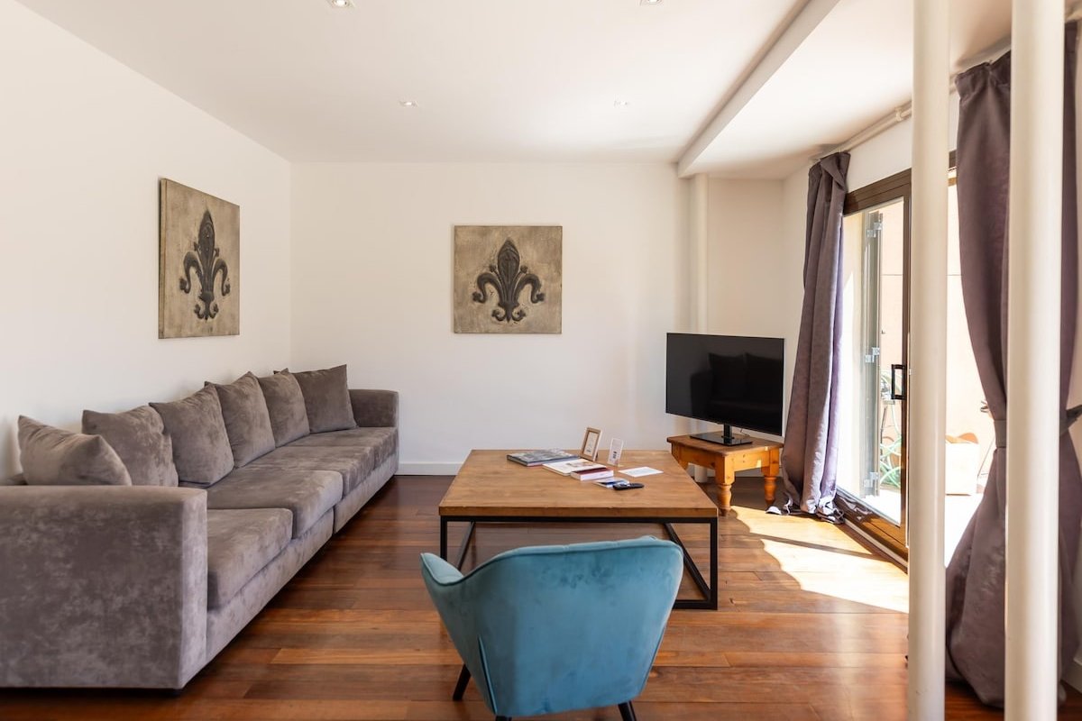 Penthouse Apartment with terrace gallery image 4