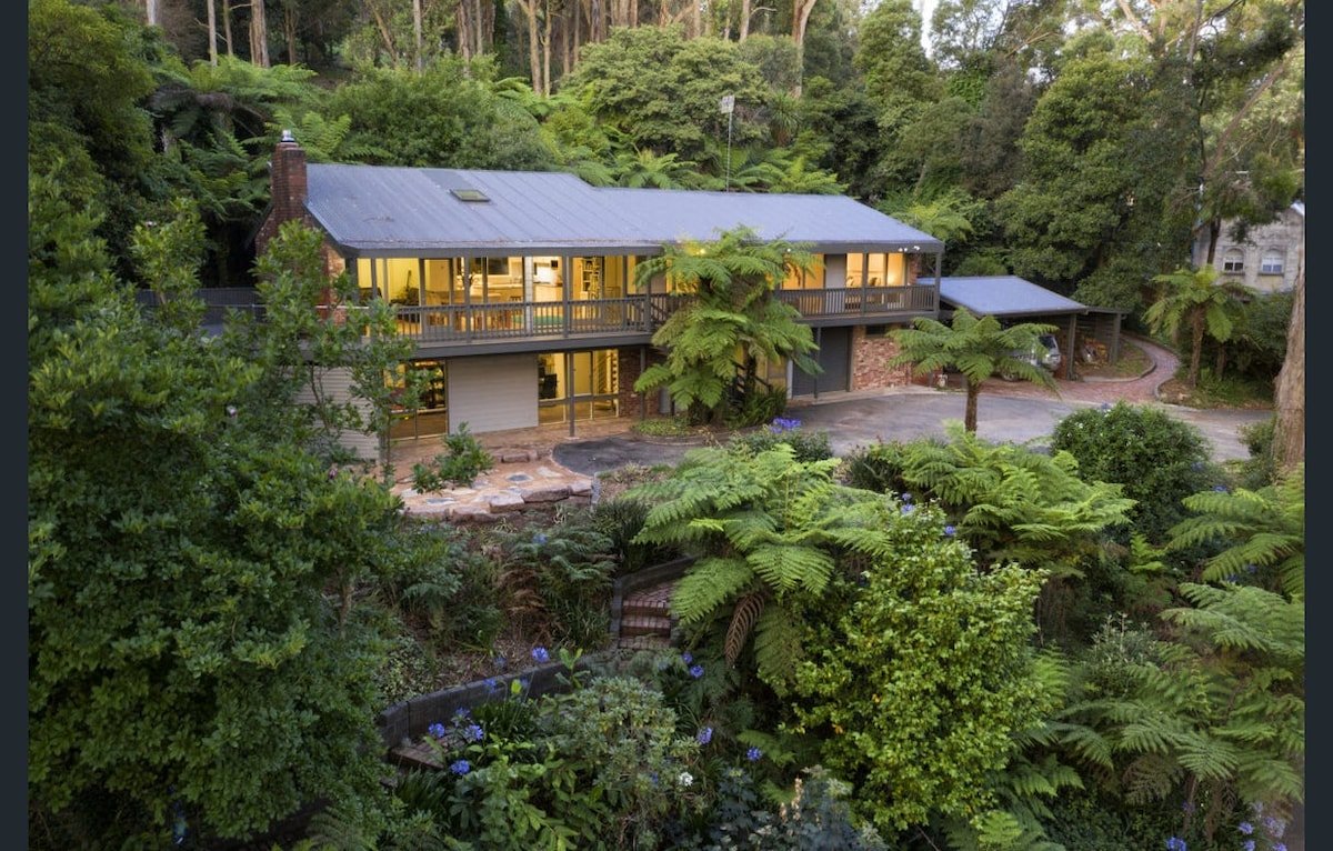 Forest Hideaway – with Sauna gallery image 2