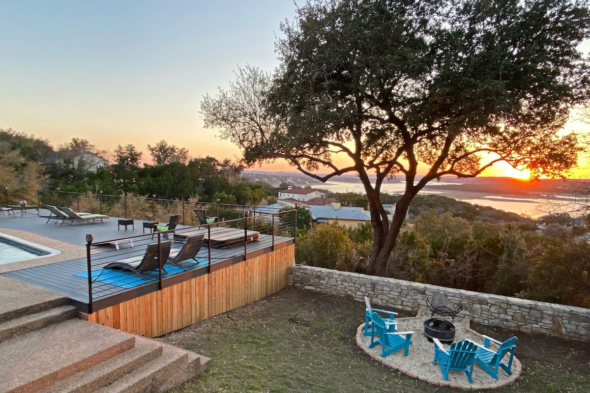 “King Of The Hill”- sunset views on Lake Travis gallery image 5