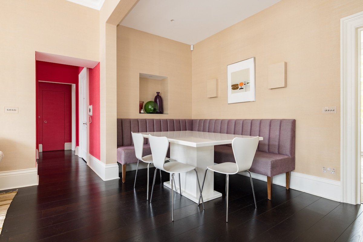 Kensington Luxury – 2 Bedrooms gallery image 3