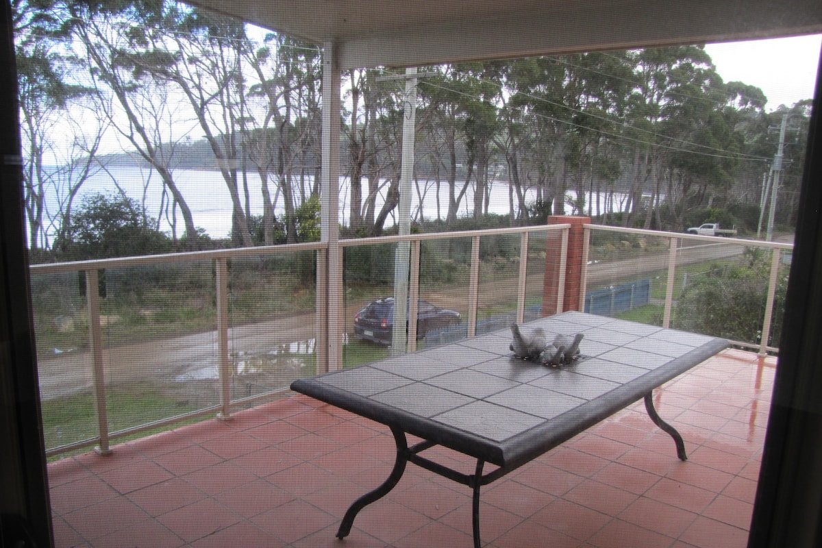 Tranquil Beach House gallery image 5