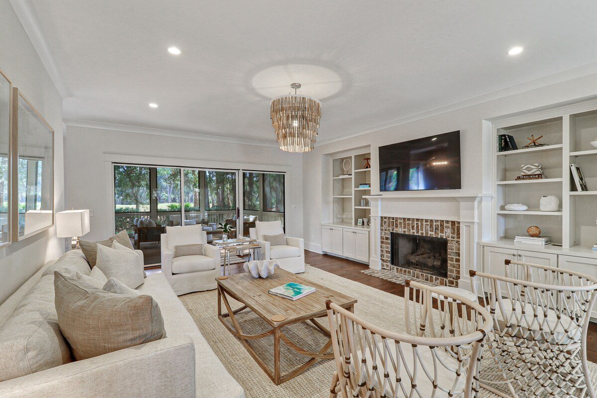 103 Governors gallery image 2