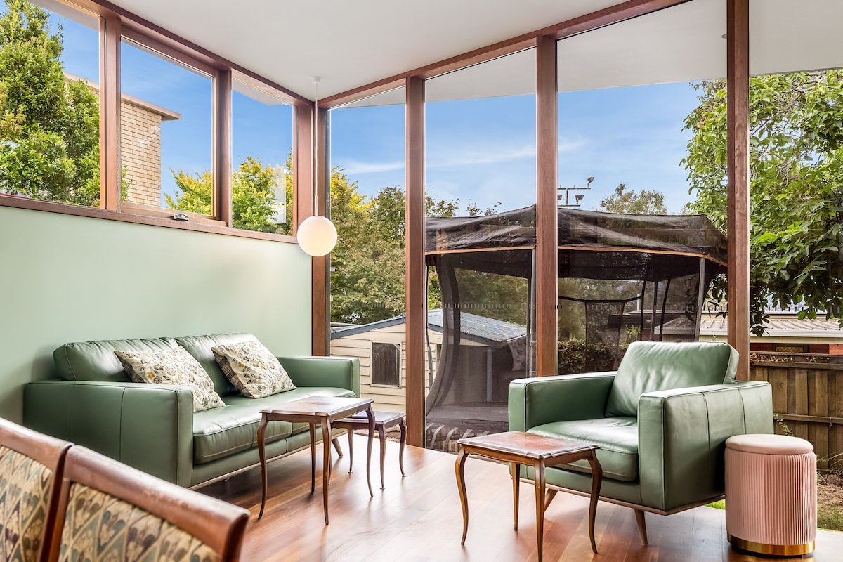 Luxury Character Home in Hobart gallery image 5