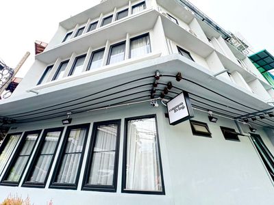 Whole House-6Bedroom-Stays 16pax Chinatown/Netflix