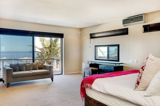 Photo 1 of Bakoven Blue accommodation in Bakoven, Cape Town with 3 bedrooms and 2 bathrooms