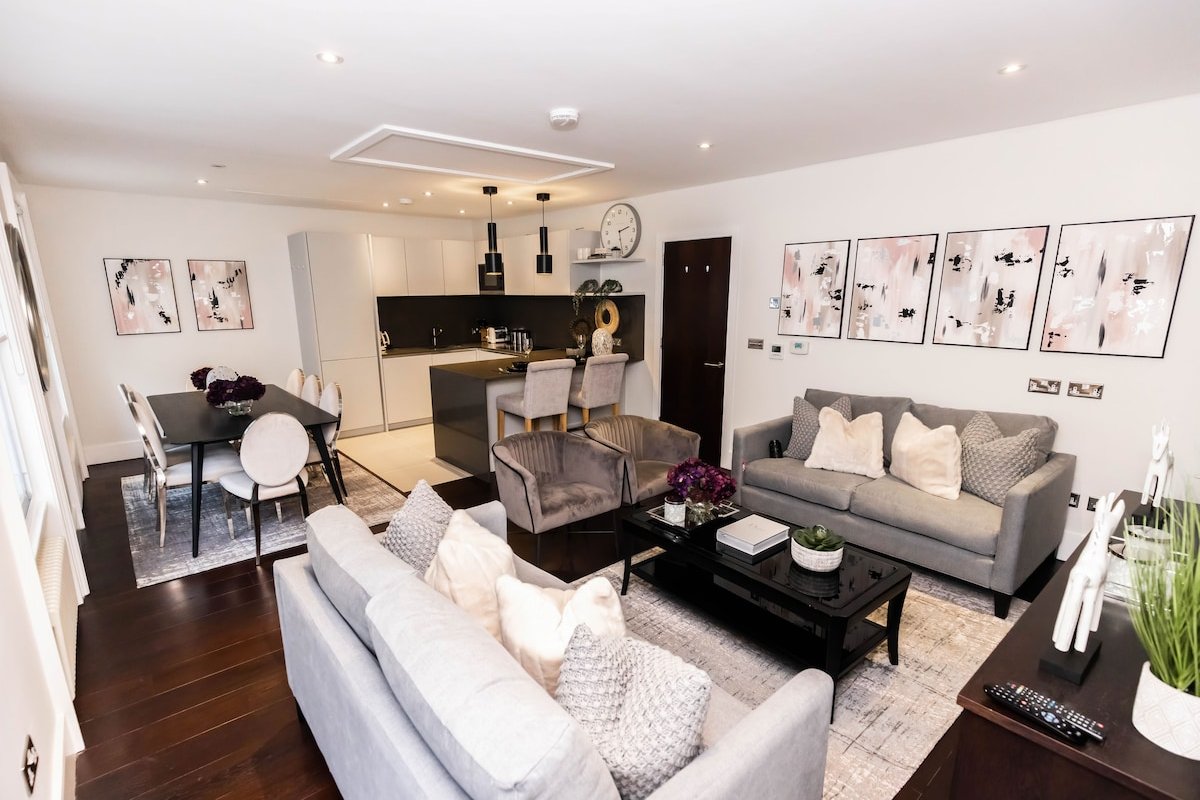 Fantastic 2 Bedroom Apartment Near Selfridges gallery image 2