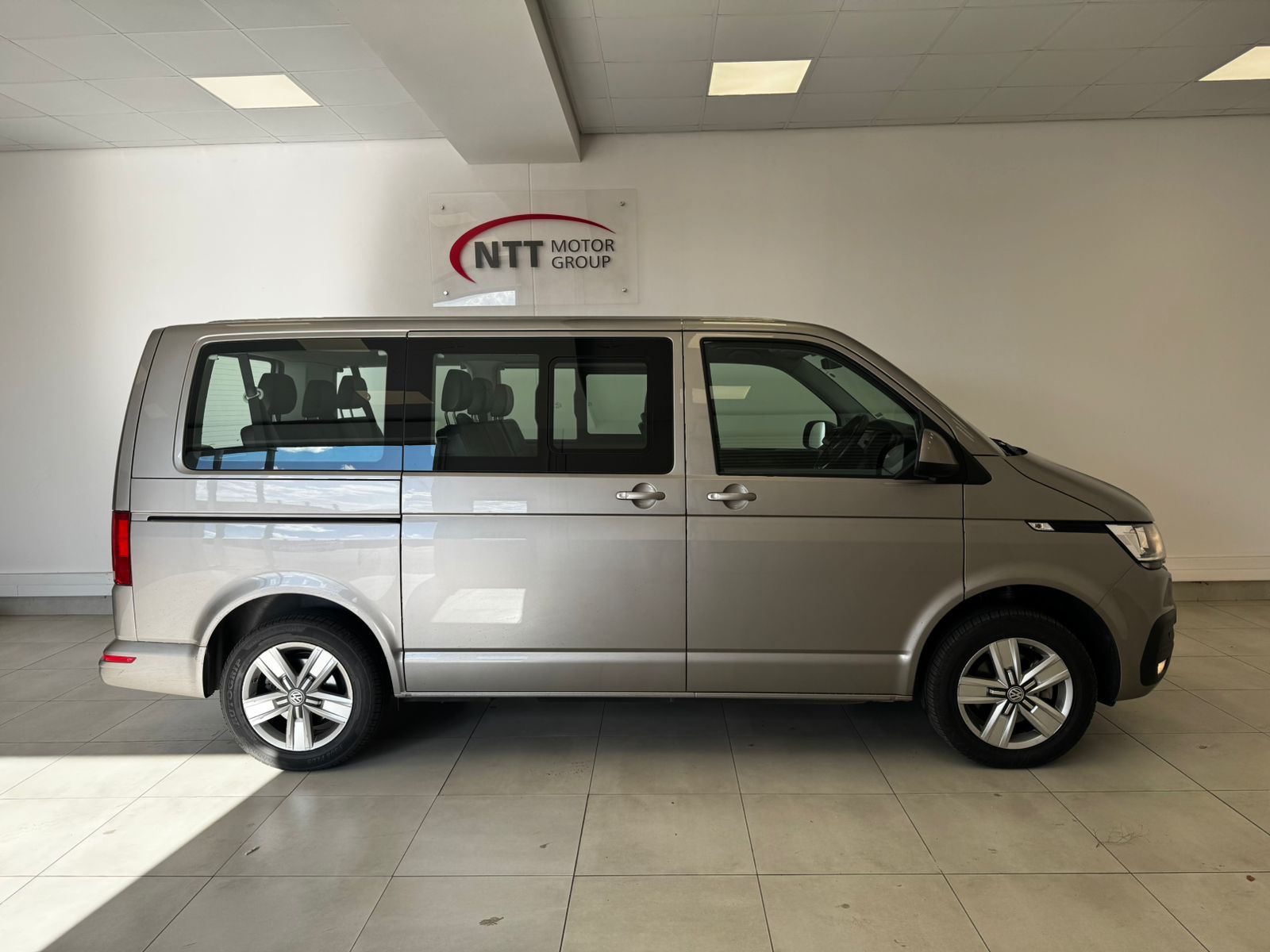 Used car gallery