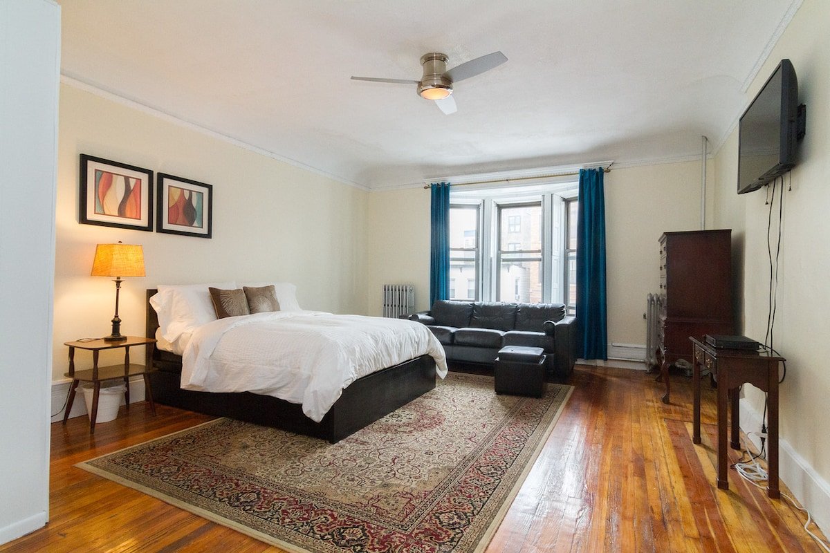 4 bedroom duplex. gallery image 2