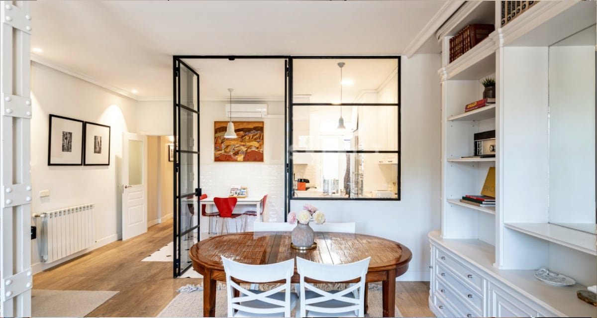 Luxury 3BR Apt with Views near Retiro & Atocha gallery image 3