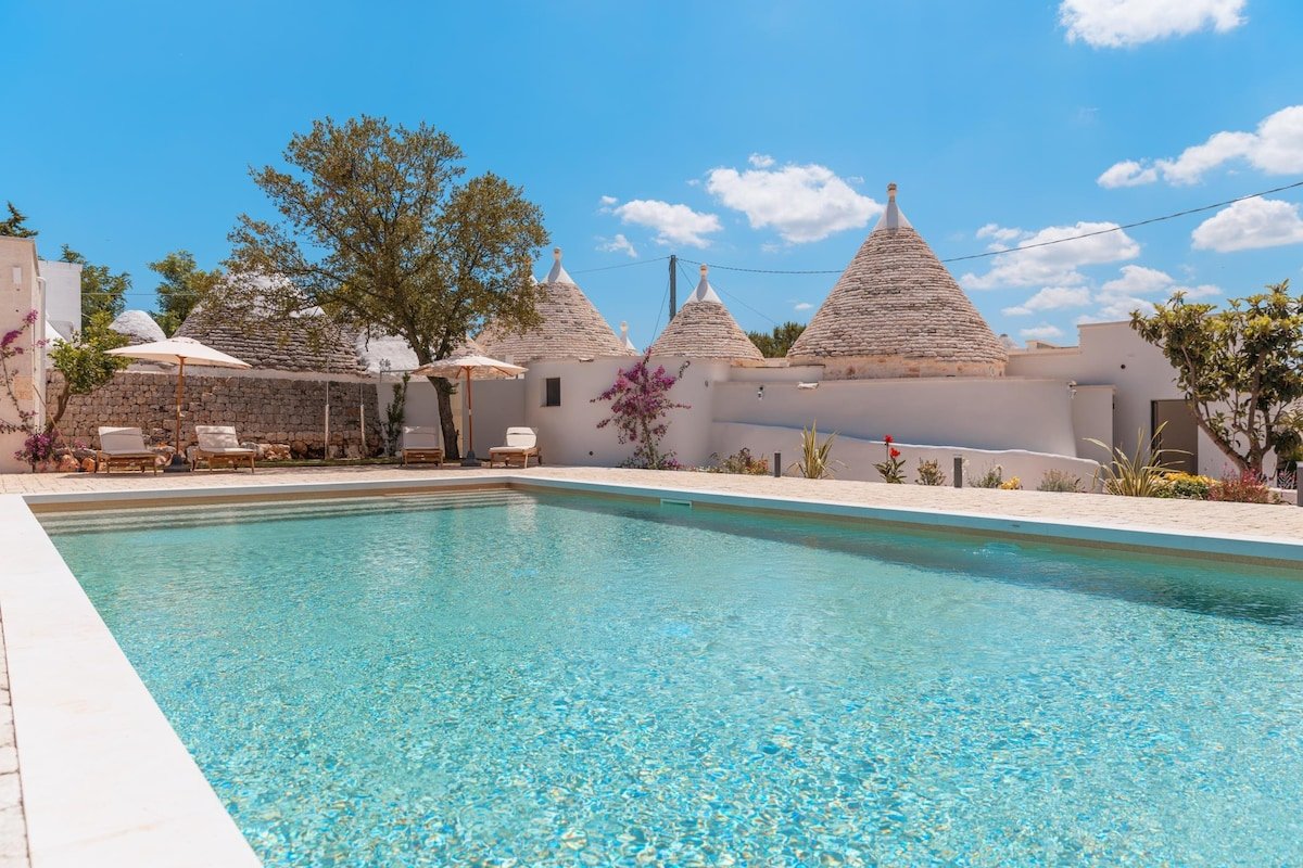 Luxury Trulli Zaccano with Private Pool gallery image 3