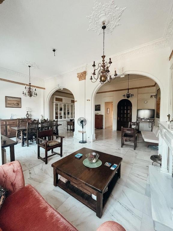 Unique sunlit house overlooking the Acropolis gallery image 3